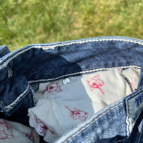 Gently Worn True Religion Skinny Jeans. - Picture 7 of 10